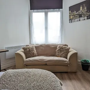 Serene 1 Bedroom Flat In Roath Apartment