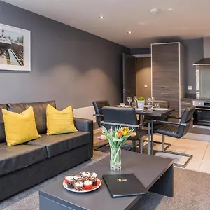  Apartment Dream St Thomas Hall United Kingdom